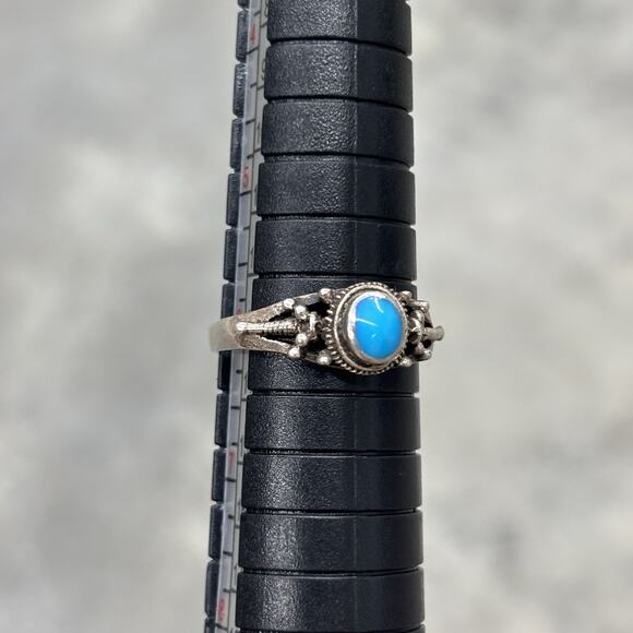 Vtg Style Turquoise Sterling Silver Ring Sz 6 Southwestern Style Intricate - Picture 3 of 10